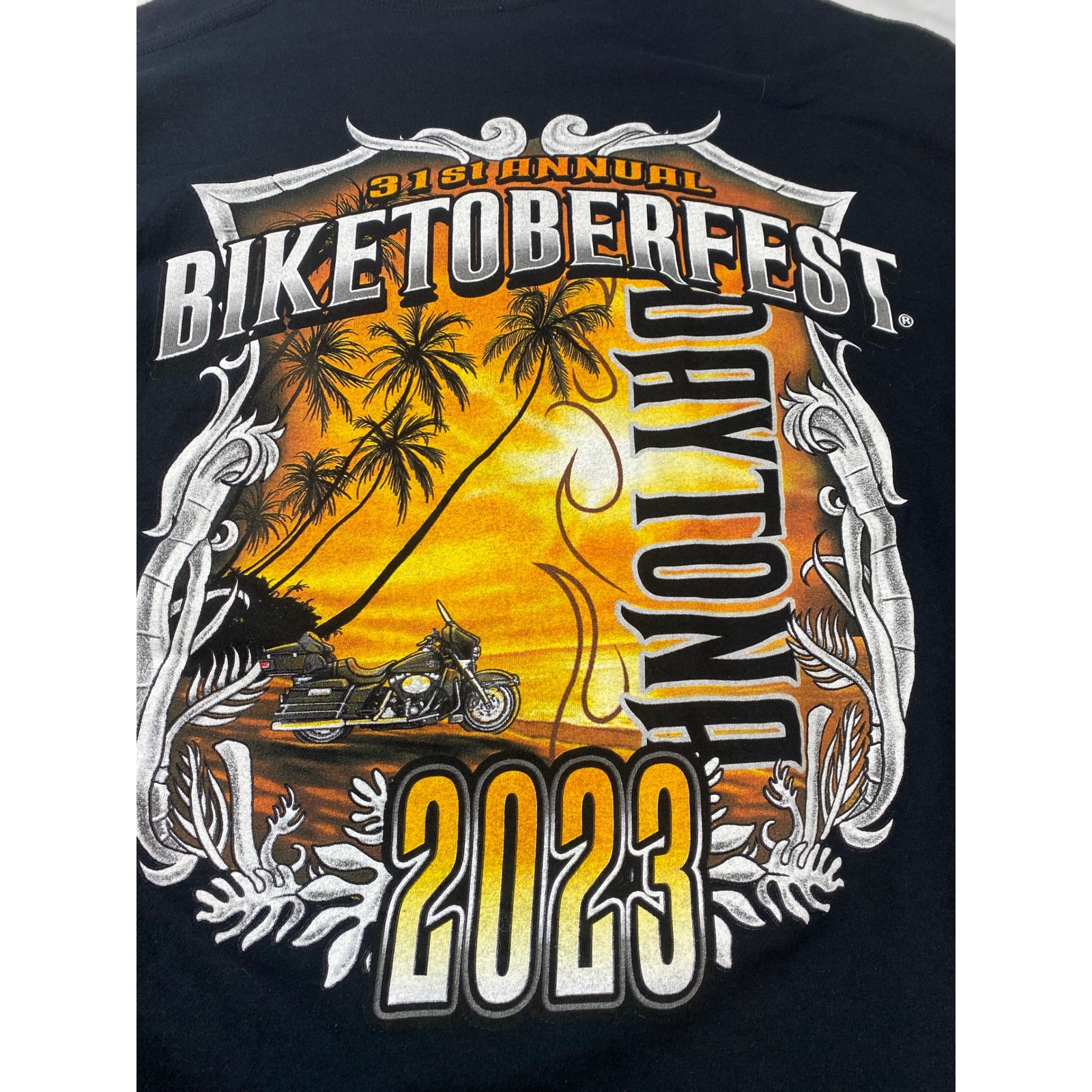 Gildan Biketoberfest Daytona 2023 31st Annual Biker TShirt Mens Xl Black Short